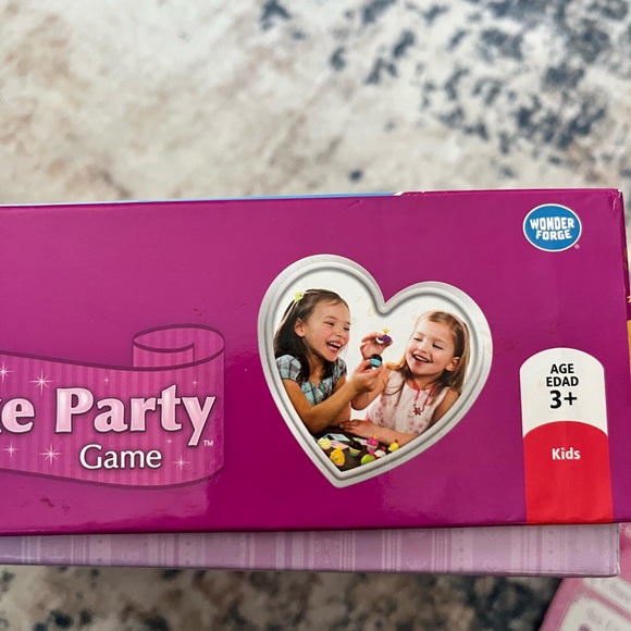 Disney Princess Enchanted Cupcake Party Game Complete, Like New! - Picture 7 of 9